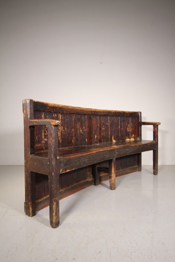 English 18th Century Antique Tavern Settle – Carved Witch Device