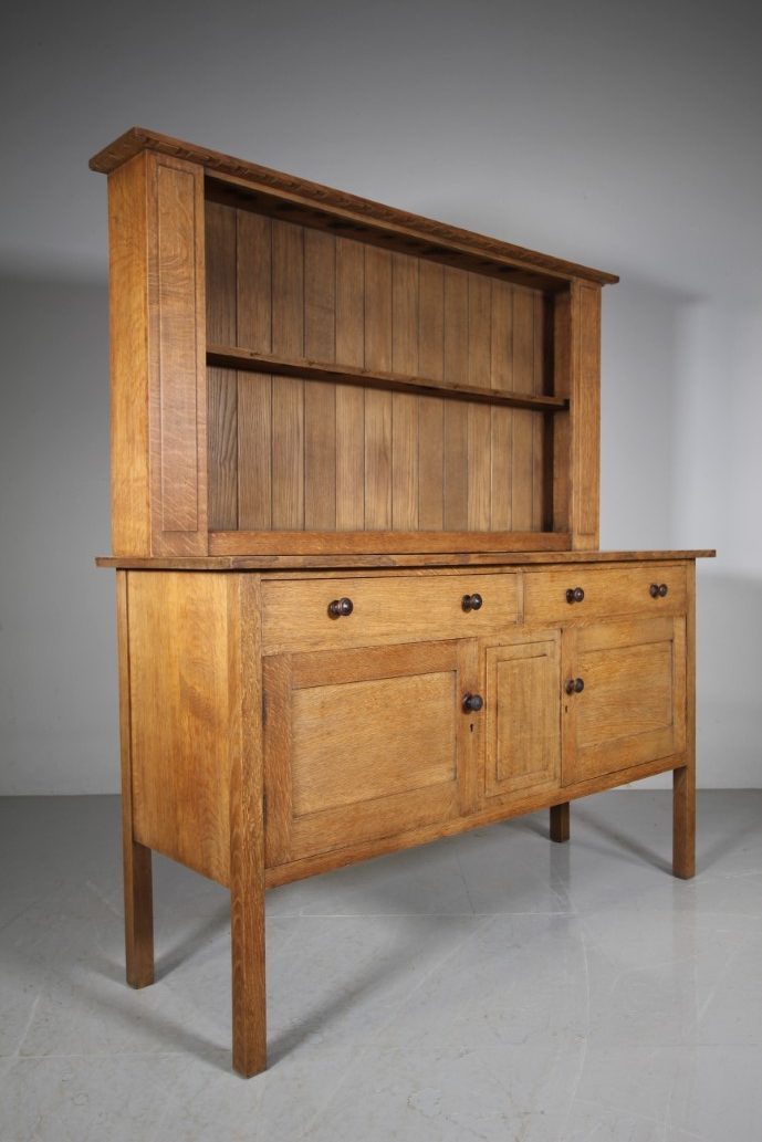 Heals of London Edwardian Antique Oak Dresser
