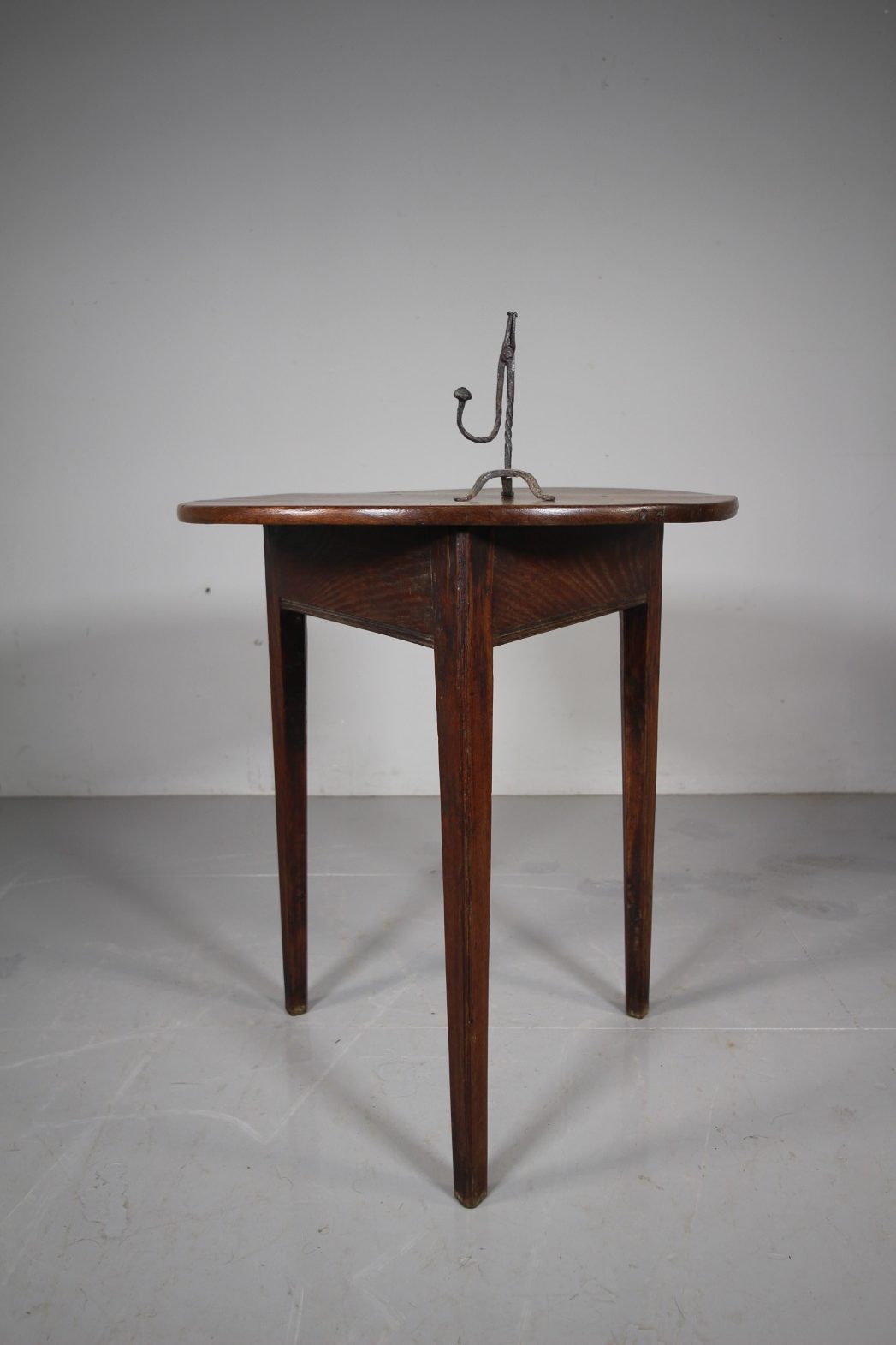 English 18th Century Antique Oak Cricket Table