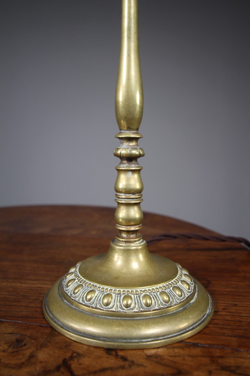Edwardian Antique Brass Table Lamp - Rewired - Image 3
