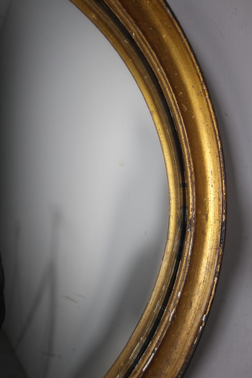 English Regency Antique Convex Gilt Mirror - Image 5