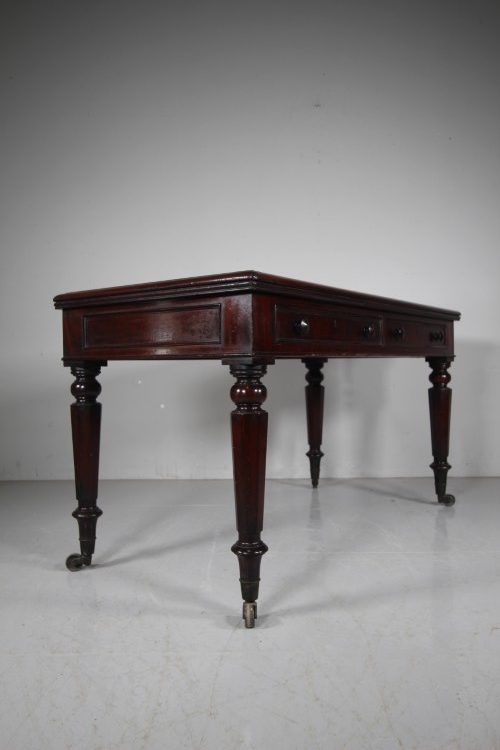 English William IV Quality Antique Mahogany Writing Table