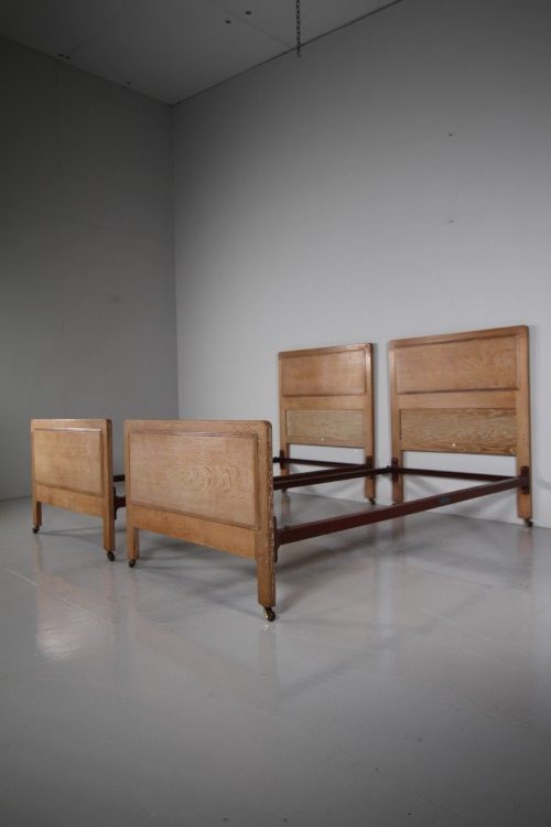 Pair of Heals Edwardian Antique Oak Single Beds – Labelled