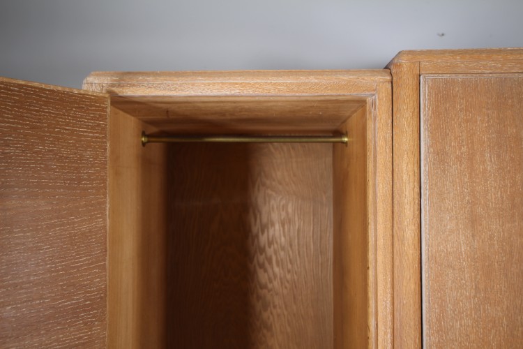 Fabulous Heals 1920's Oak Triple Wardrobe - Splits Up - Image 5