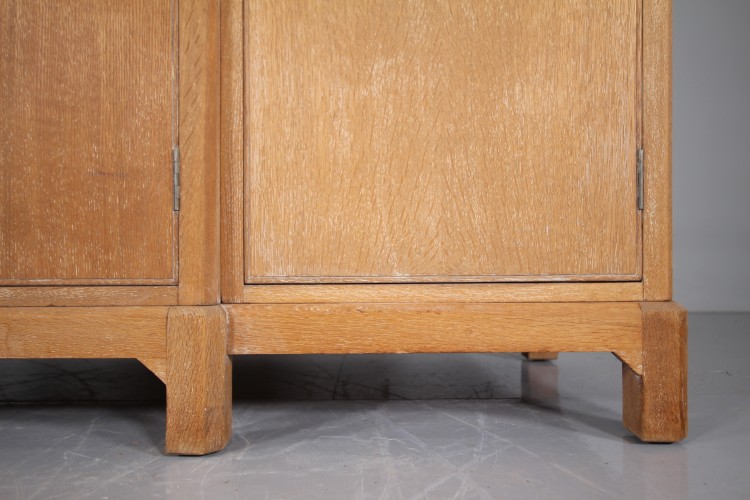 Fabulous Heals 1920's Oak Triple Wardrobe - Splits Up - Image 9