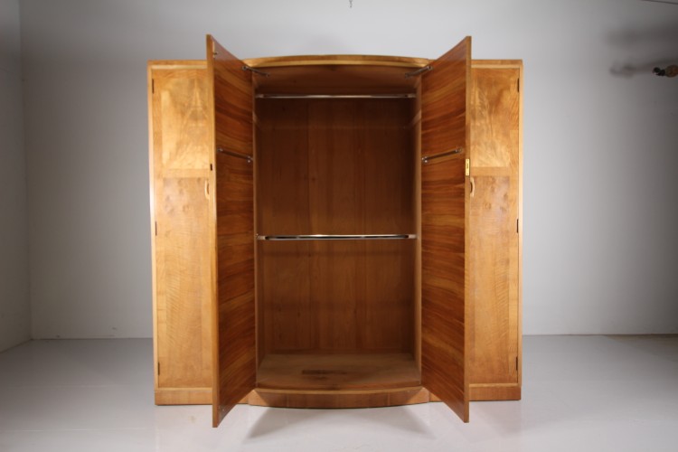 Wonderful Heals Antique Sycamore Triple Bow Front Wardrobe - Labelled - Image 9