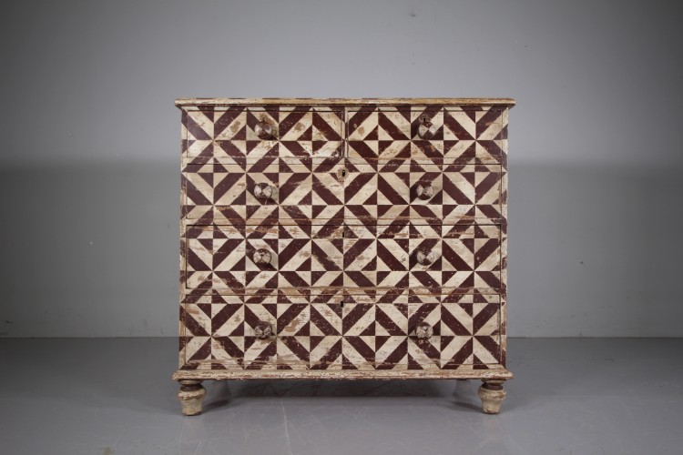 Wonderful Painted Pine 19th Century Antique Chest of Drawers - Image 4