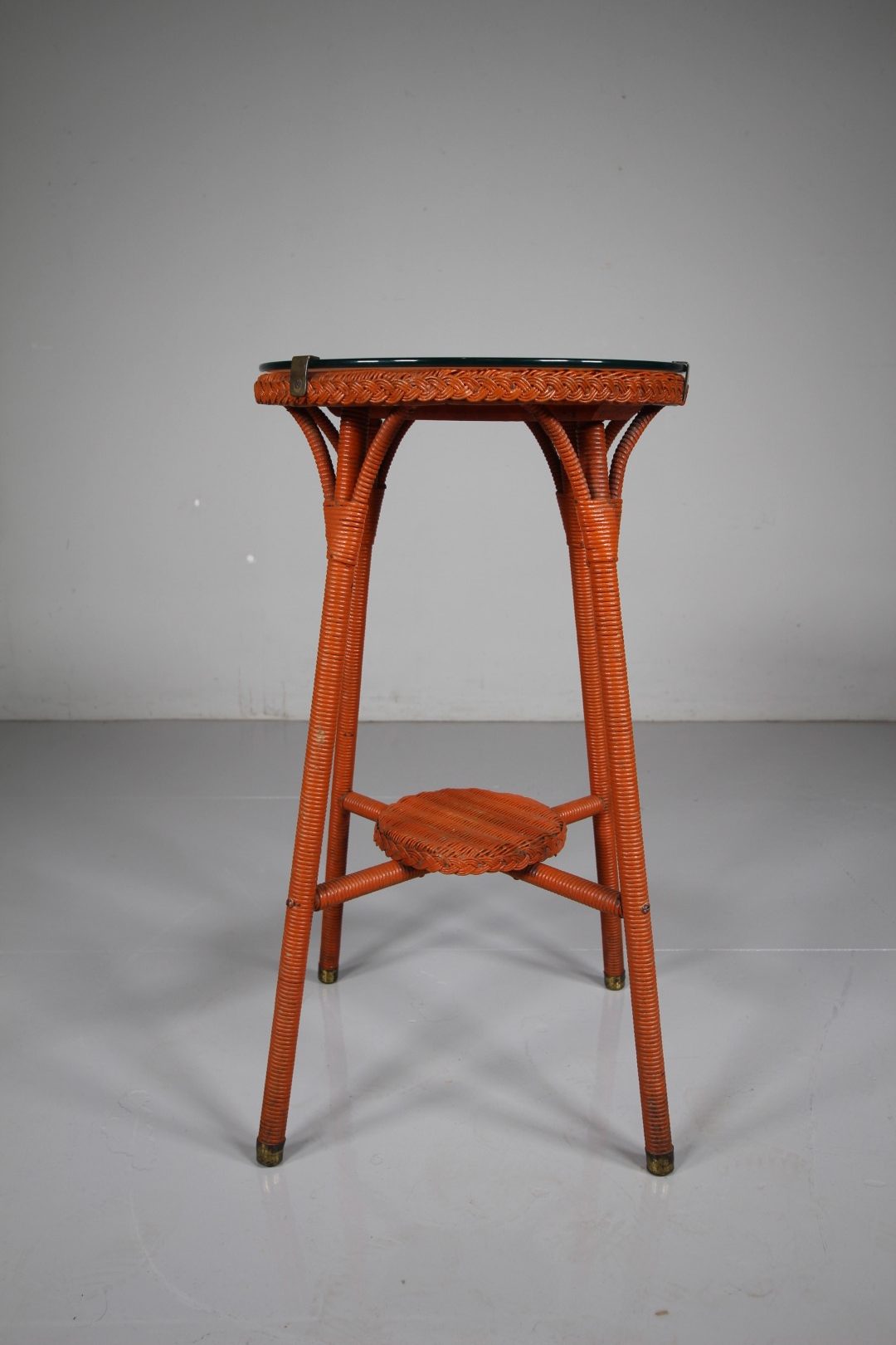 English 1930's Lloyd Loom Side Table - Original Paint - Image 6