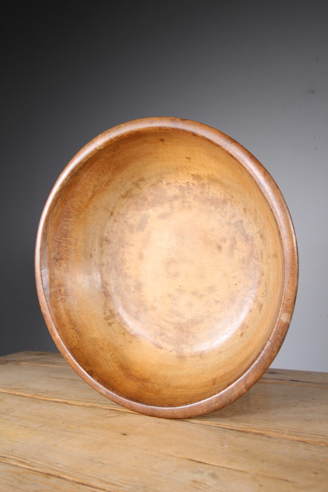Beautiful Large English 19th Century Sycamore Antique Dairy Bowl