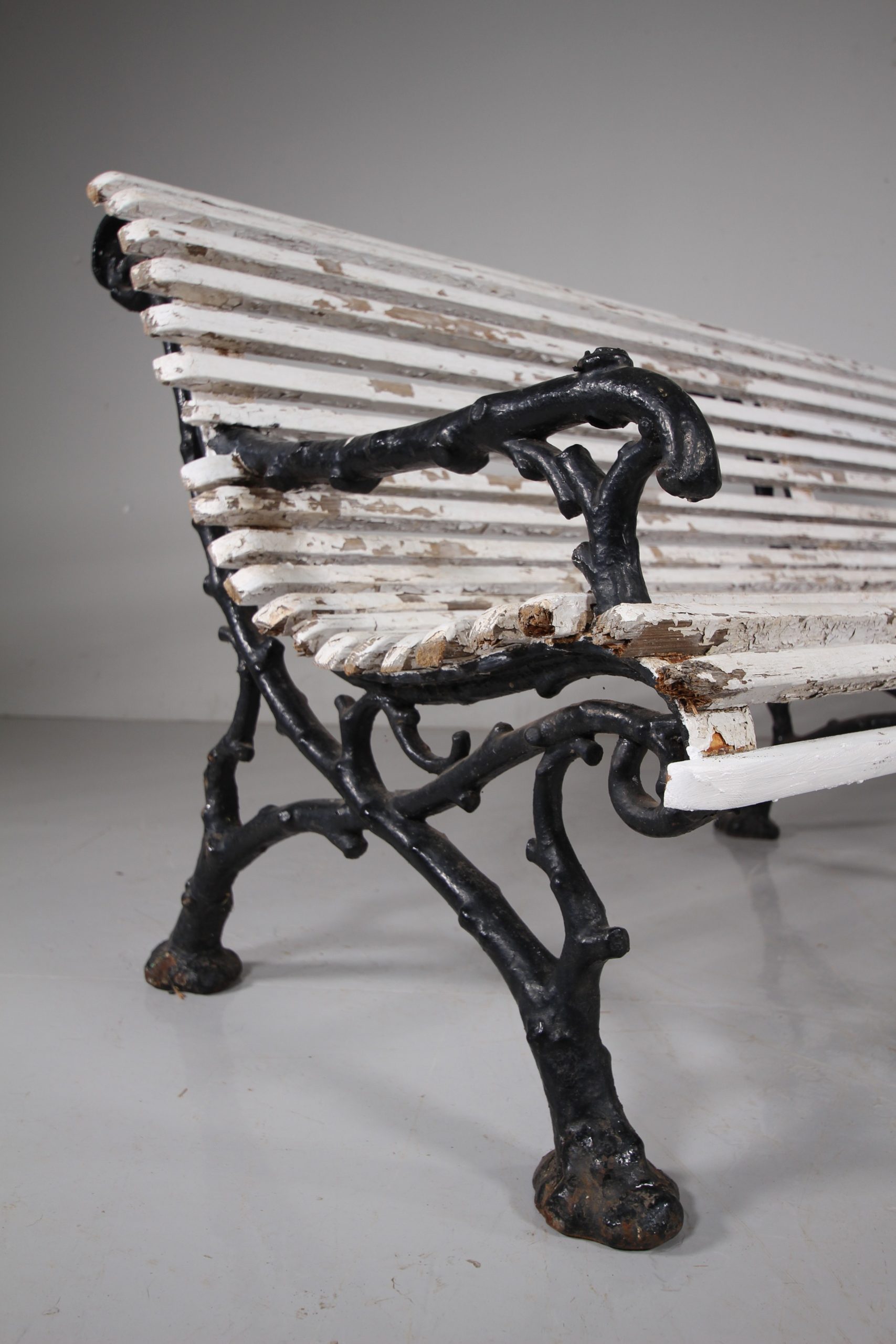 English 19th Century Garden Rustic Pattern Cast Iron Garden Bench - Image 8
