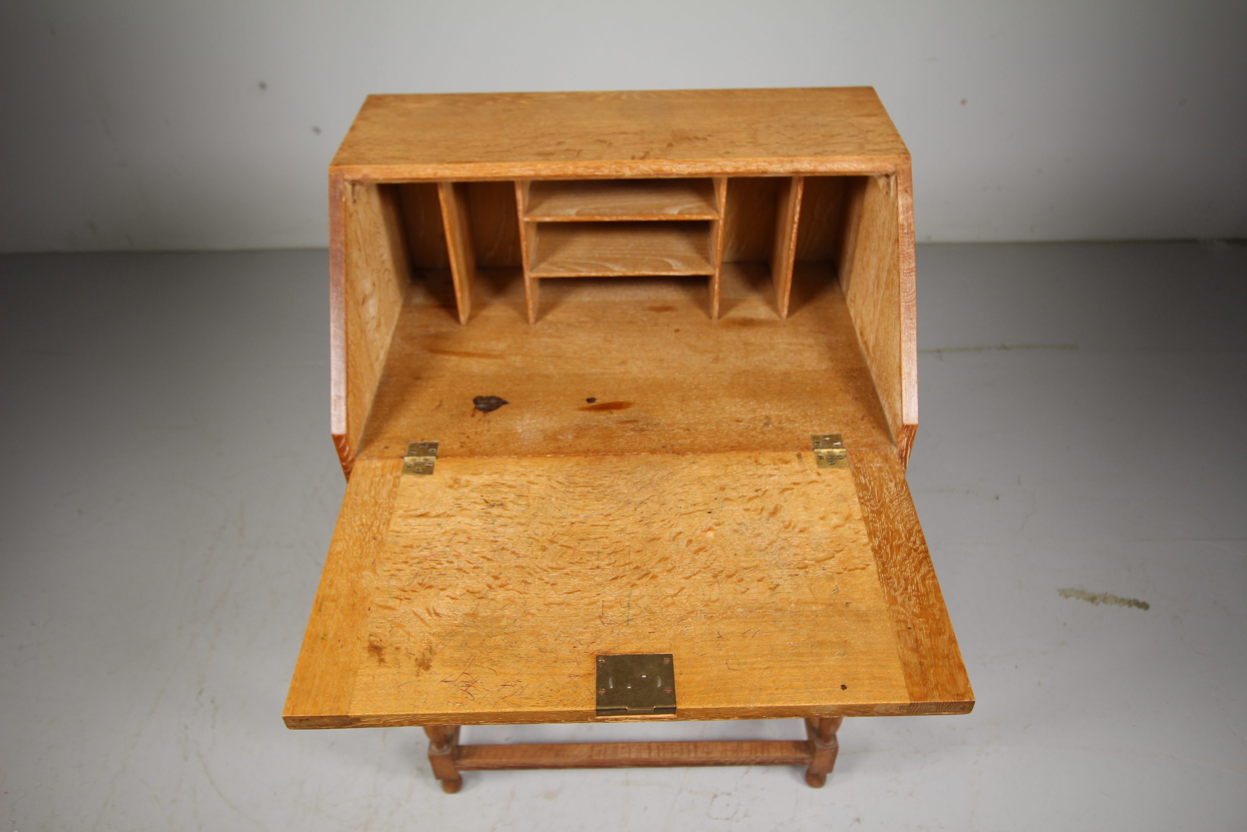 Heals of London 1920's Oak Writing Bureau - Labelled - Image 6