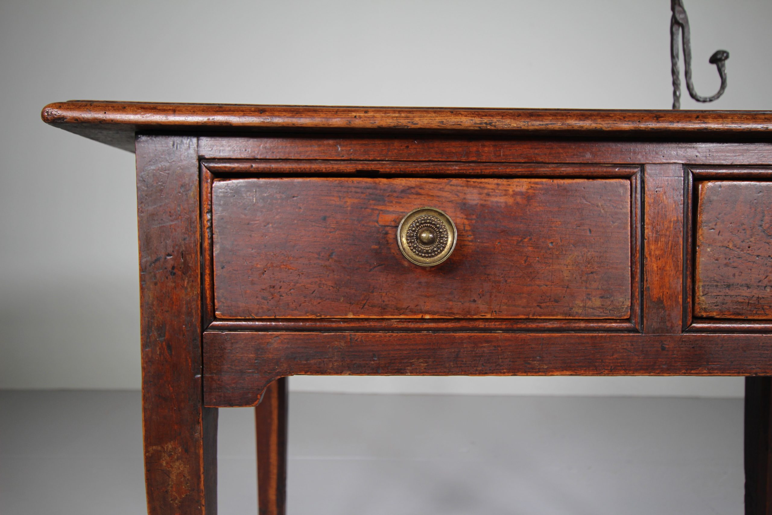 English 18th Century Antique Elm & Fruit Wood Side Table - Image 5