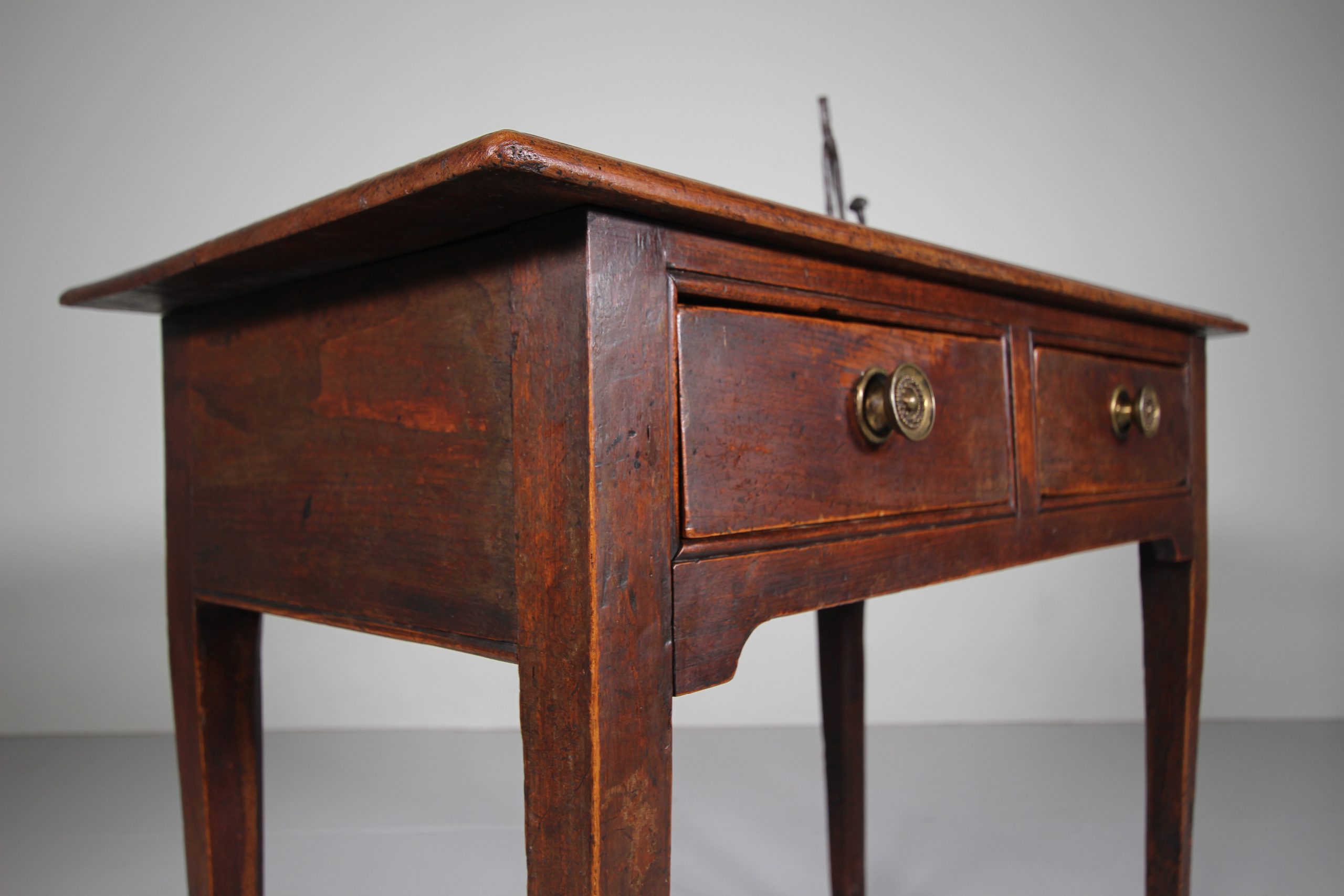 English 18th Century Antique Elm & Fruit Wood Side Table - Image 6