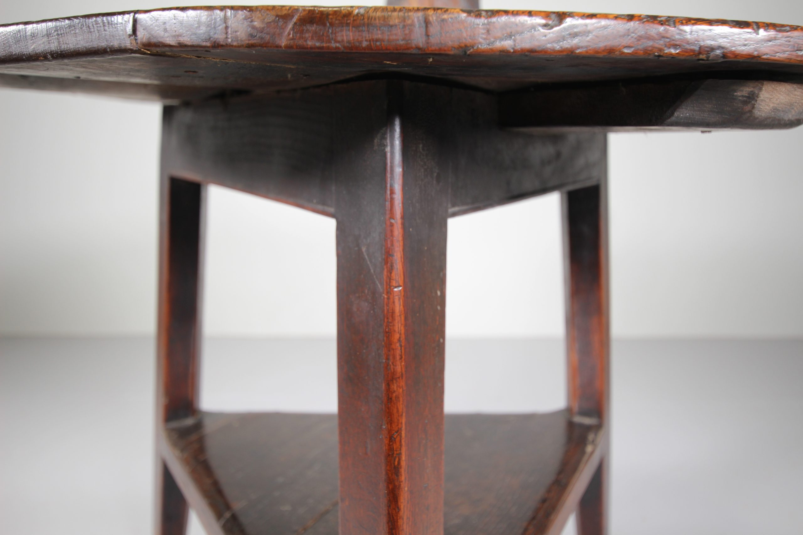 English 18th Century Antique Oak Cricket Table - Image 9