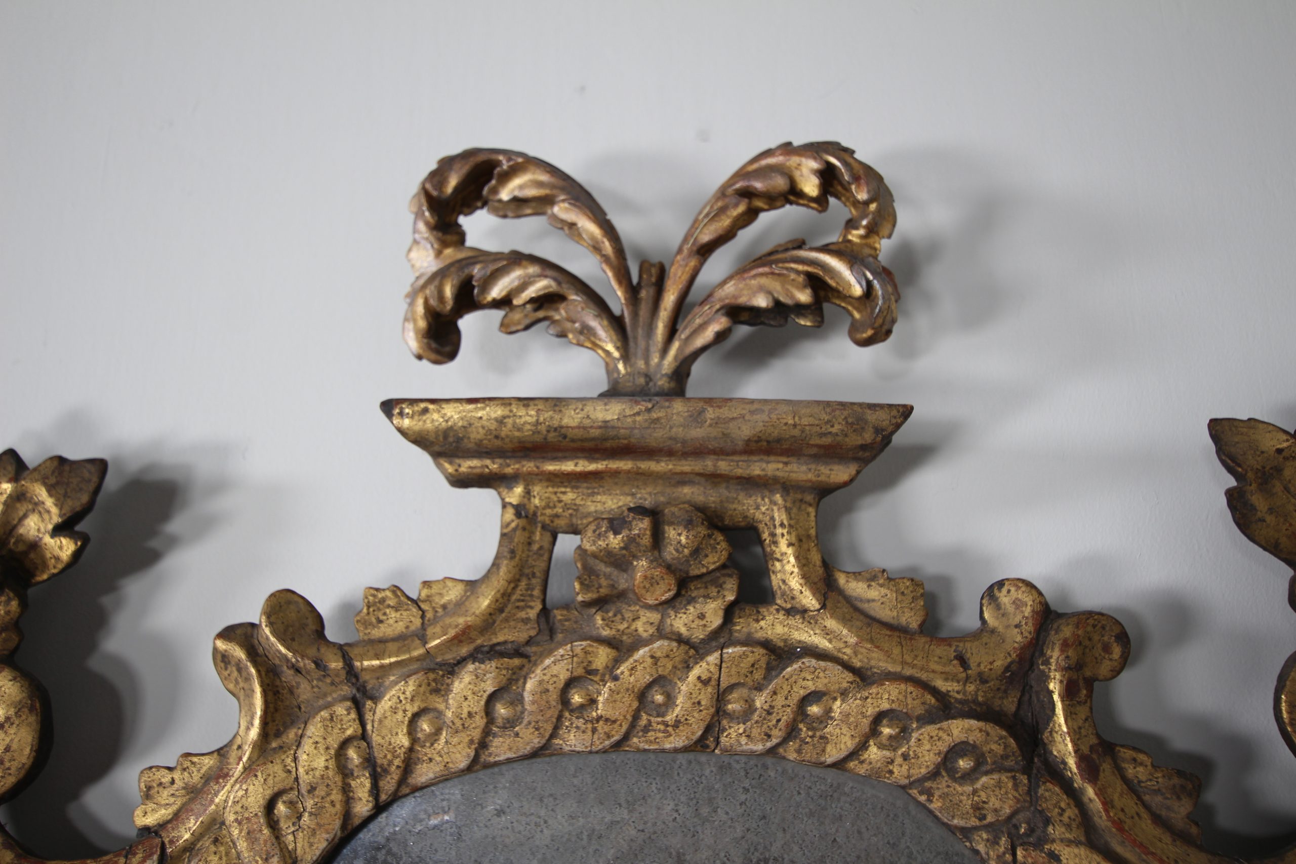 18th Century Antique Carved Wood & Gilt Decorative Wall Mirror