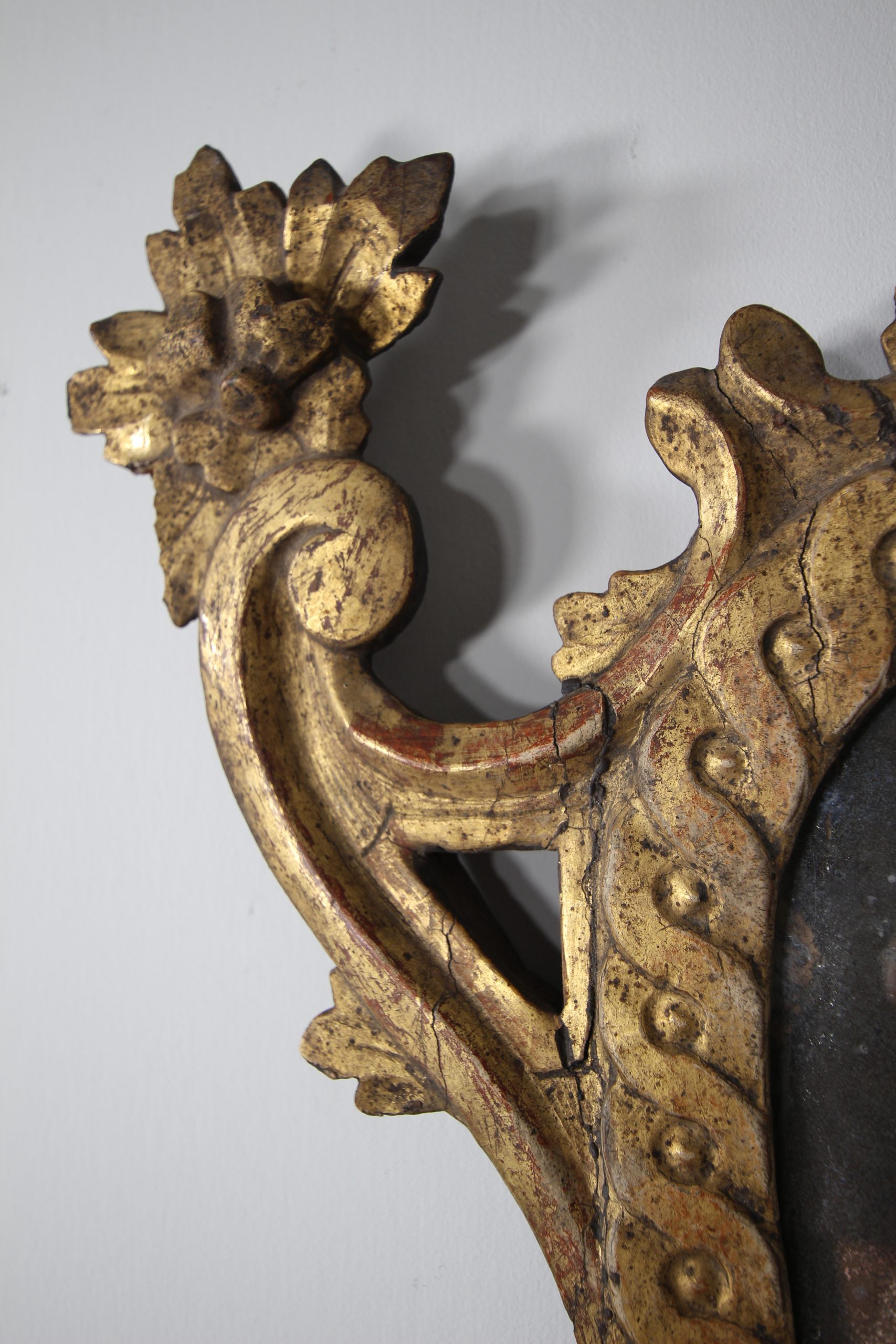 18th Century Antique Carved Wood & Gilt Decorative Wall Mirror - Image 7