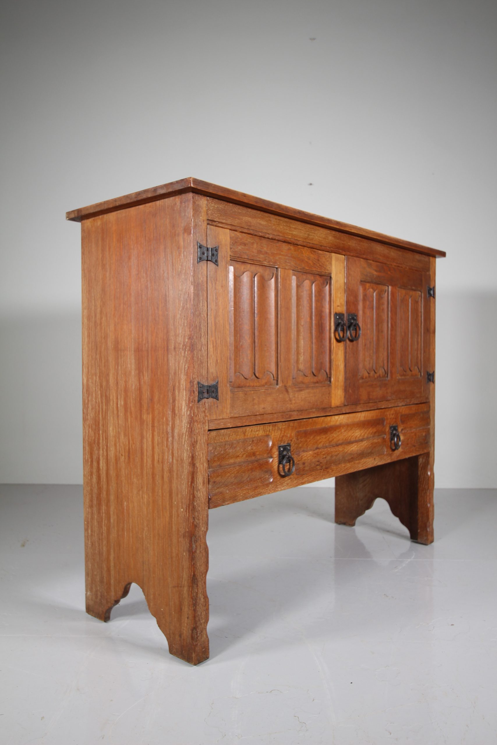 English 19th Century Quality Antique Oak Dresser