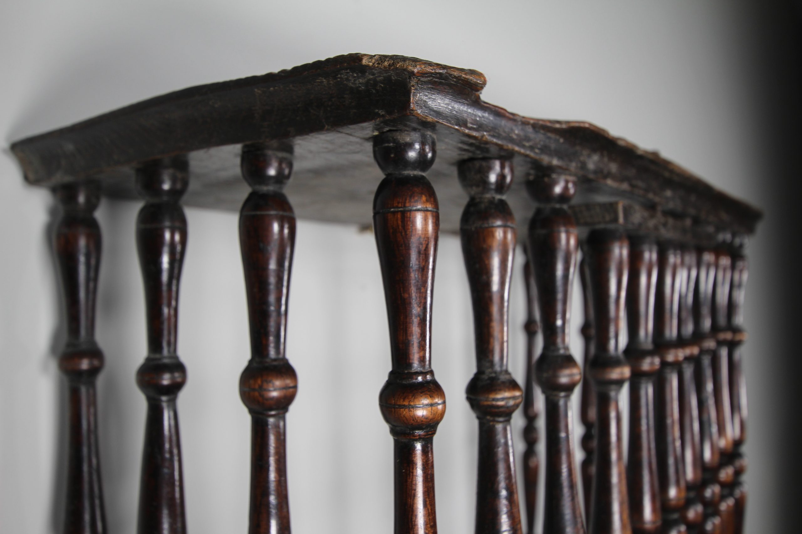 Rare English 17th Century Period Oak Antique Livery Cupboard - Image 9