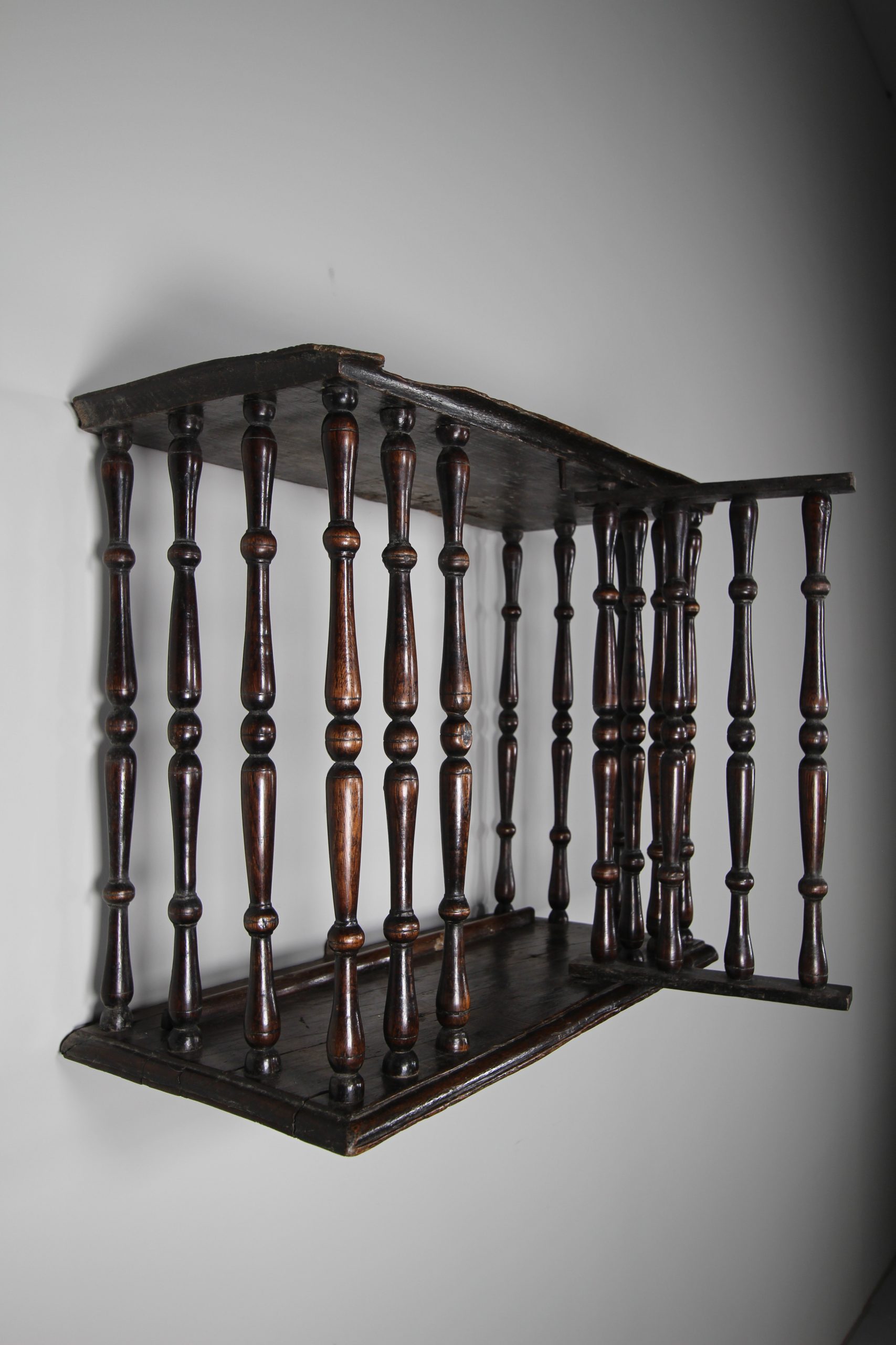 Rare English 17th Century Period Oak Antique Livery Cupboard - Image 11