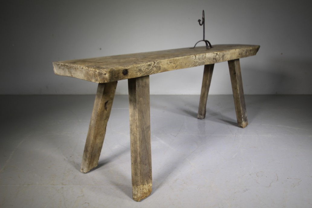 Lovely Georgian English Antique Oak Pig Bench Coffee Table - Image 6